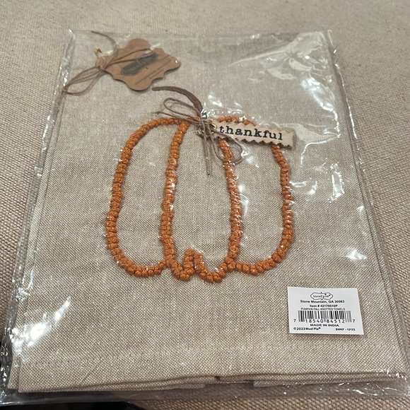 Mud Pie Pumpkin Fall Knotted Towel/NWT - Picture 3 of 6